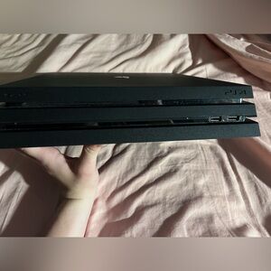 PS4 CONSOLE !USED!